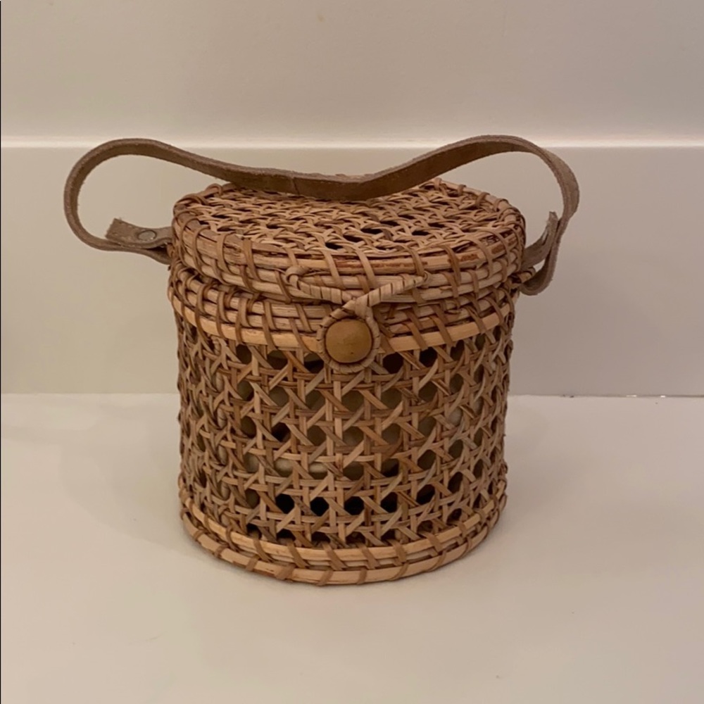 NWOT Zara woven raffia straw basket bag